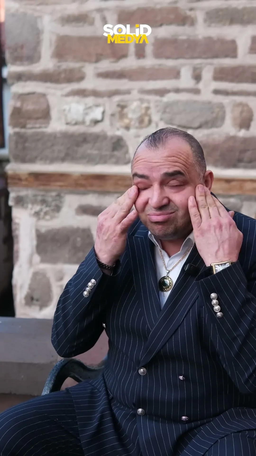 15 yıllık bir dostluğumuz var. — video kapak görseli