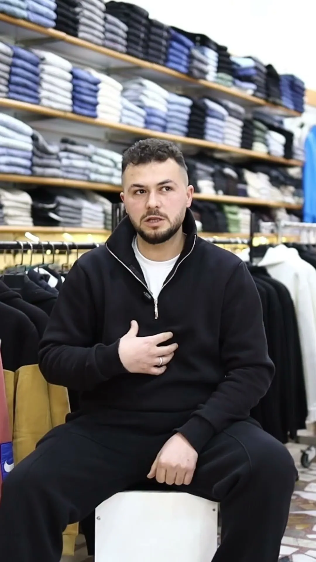 Bir aile ortamı olduğu için tercih ediyorum. — video kapak görseli