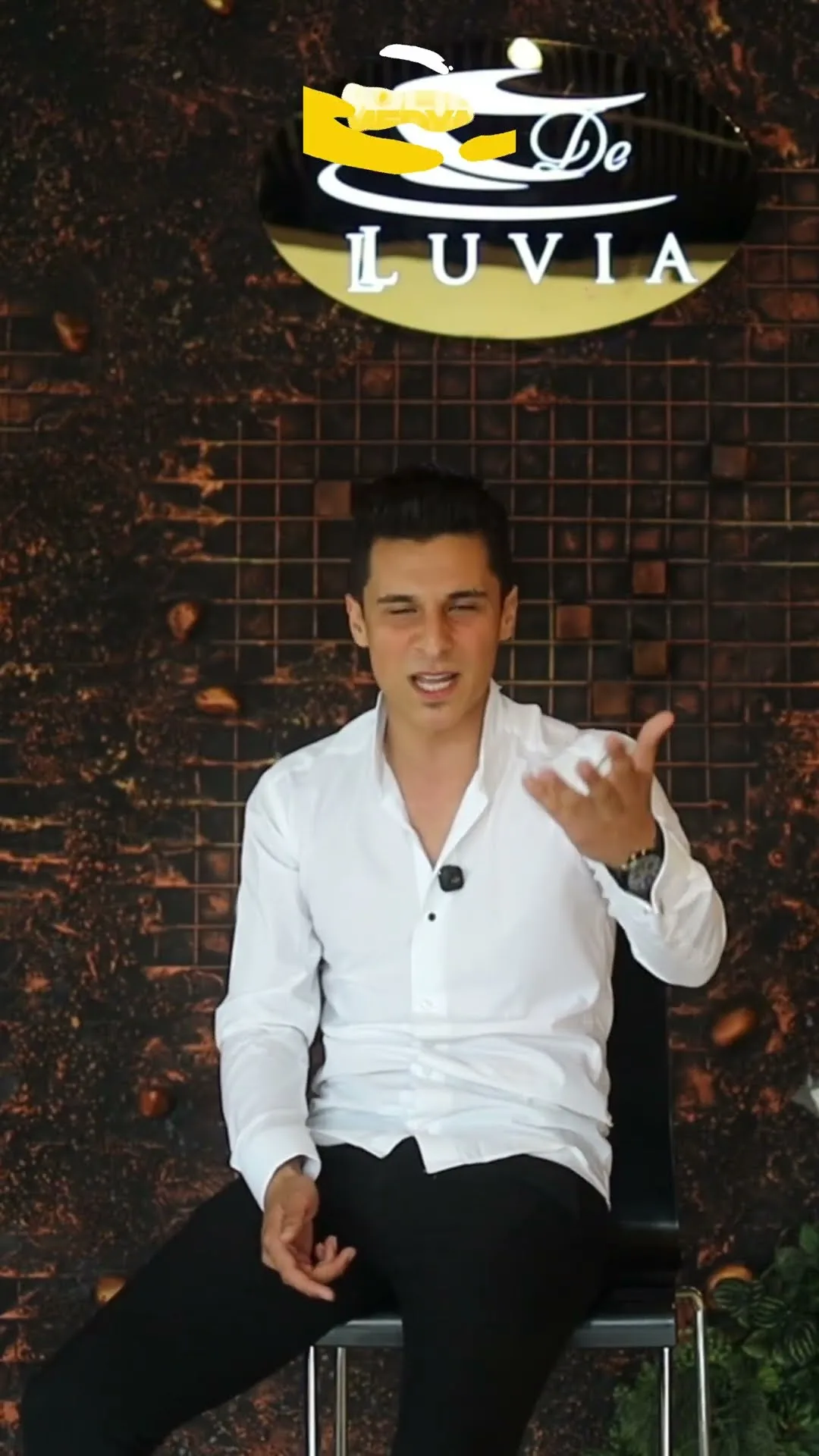 Çözümlerimize çabuk ulaşıyoruz. | DeLuvia Cafe - İsmail Demir — video kapak görseli