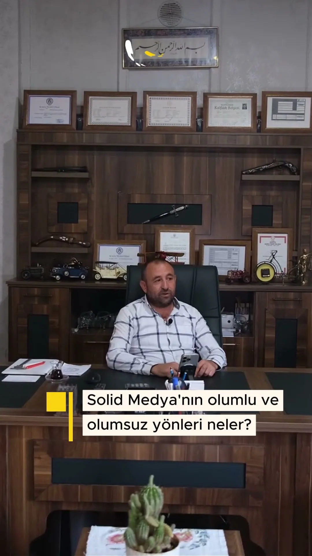 Benim işimi benden daha iyi takip ediyor. — 2. video kapak görseli